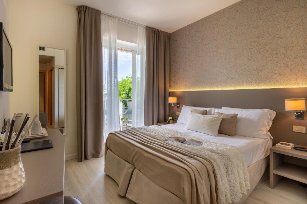 Hotel Renania Bibione Exterior foto